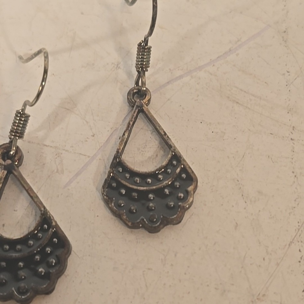 Ruth Bader Ginsburg Dissent Collar Winnicaca Chandelier Earrings - Picture 4 of 6